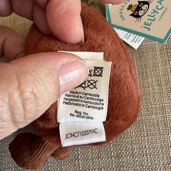 Jellycat Amuseables Coffee Bean Bag Charm - Picture 4 of 4